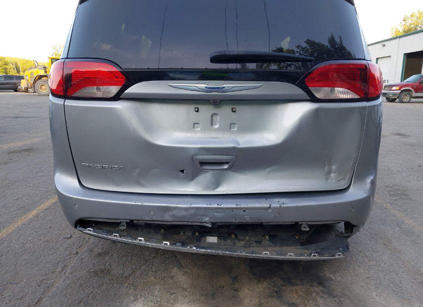 Photo 20 of 2018 Chrysler Pacifica TOURING L (VIN 2C4RC1BG0JR322739)