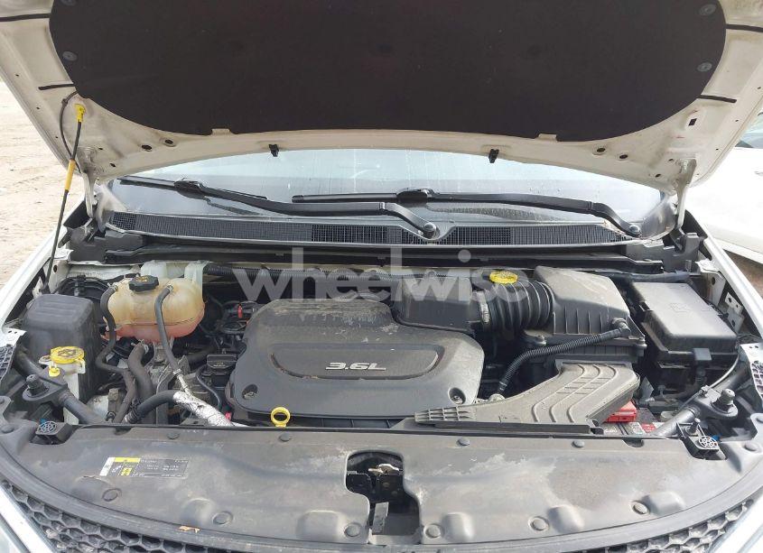 Photo 10 of 2019 Chrysler Pacifica TOURING L (VIN 2C4RC1BG0KR526023)