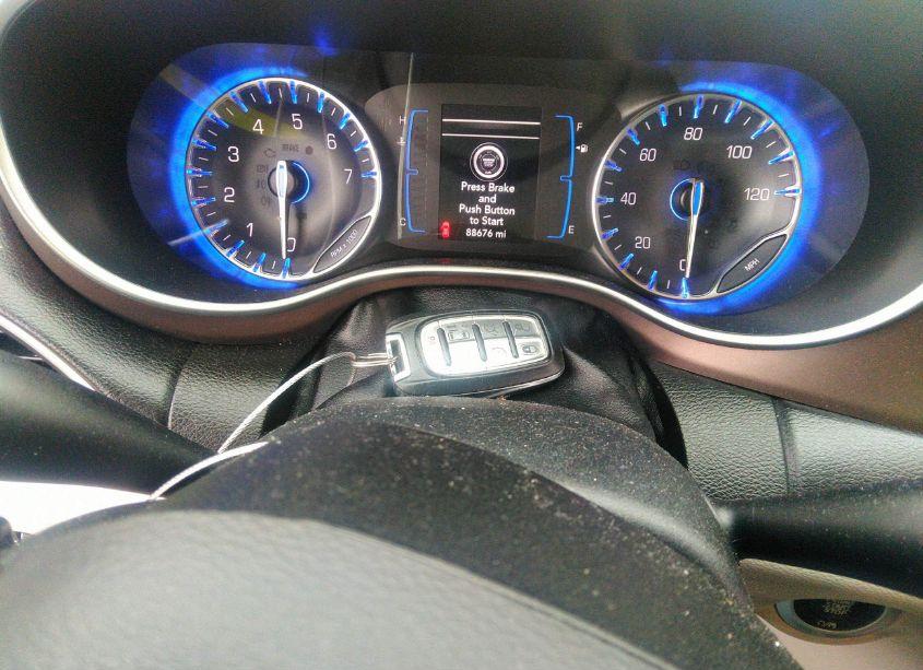 Photo 11 of 2019 Chrysler Pacifica TOURING L (VIN 2C4RC1BG0KR550516)