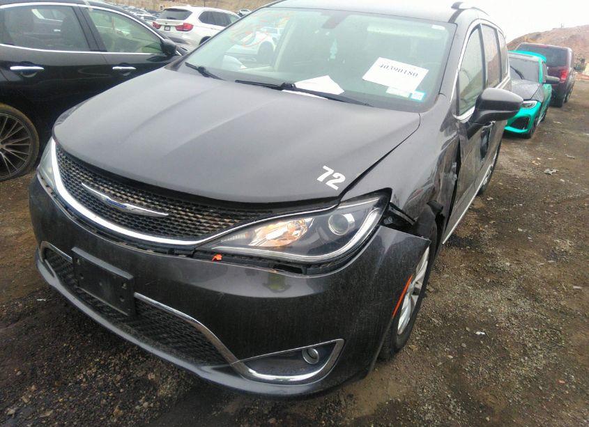 Photo 22 of 2019 Chrysler Pacifica TOURING L (VIN 2C4RC1BG0KR550516)
