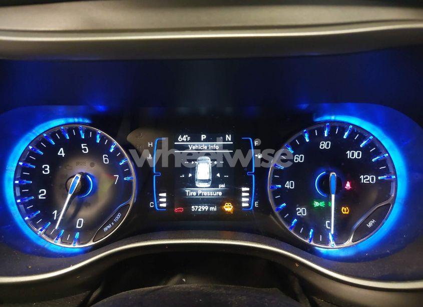 Photo 7 of 2020 Chrysler Pacifica TOURING L (VIN 2C4RC1BG0LR106392)