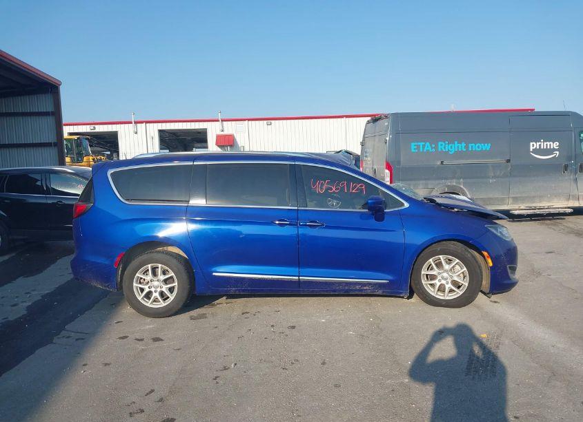 Photo 13 of 2020 Chrysler Pacifica TOURING L (VIN 2C4RC1BG0LR272718)