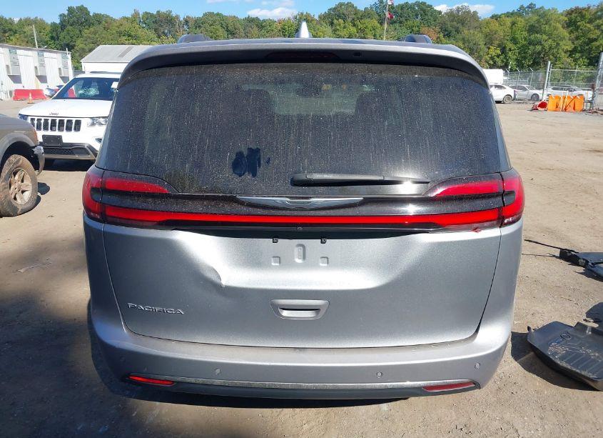 Photo 16 of 2021 Chrysler Pacifica TOURING L (VIN 2C4RC1BG0MR527577)