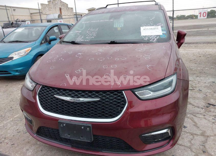 Photo 12 of 2021 Chrysler Pacifica TOURING L (VIN 2C4RC1BG0MR574477)