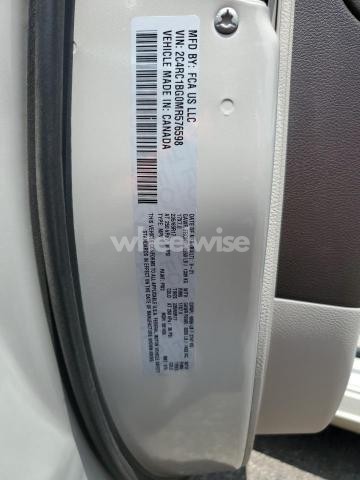Photo 3 of 2021 CHRYSLER PACIFICA TOURING L (VIN 2C4RC1BG0MR576598)