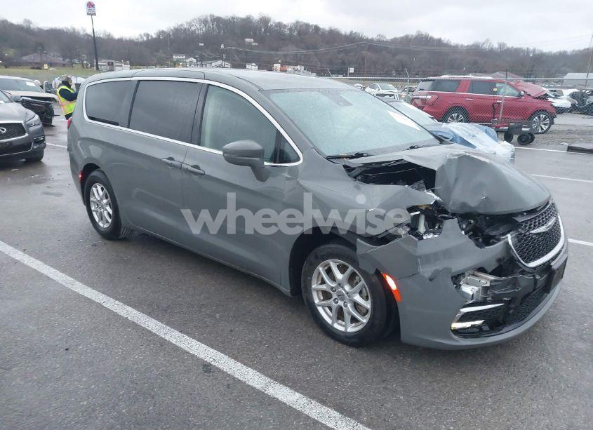 2022 Chrysler Pacifica TOURING L (VIN 2C4RC1BG0NR133417) main photo