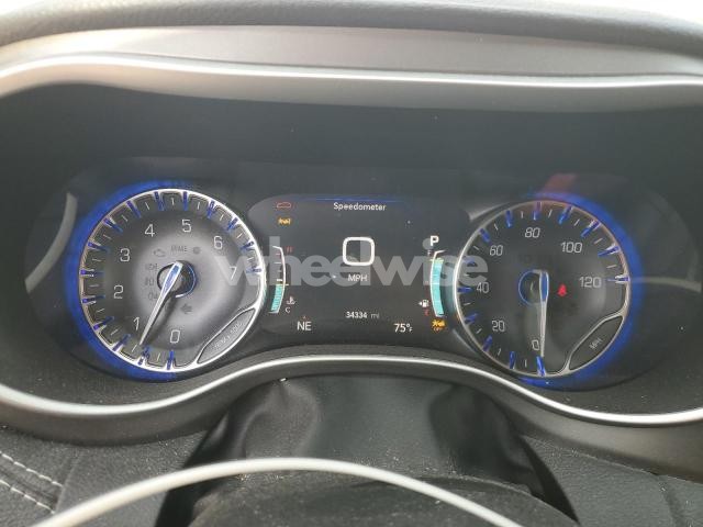 2022 CHRYSLER PACIFICA TOURING L (VIN 2C4RC1BG0NR150850) main photo