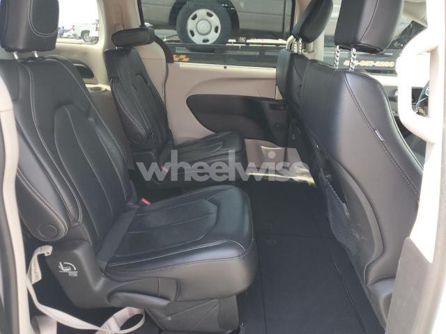 Photo 12 of 2022 CHRYSLER PACIFICA TOURING L (VIN 2C4RC1BG0NR150850)
