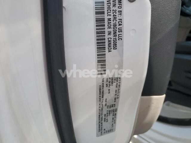 Photo 6 of 2022 CHRYSLER PACIFICA TOURING L (VIN 2C4RC1BG0NR150850)
