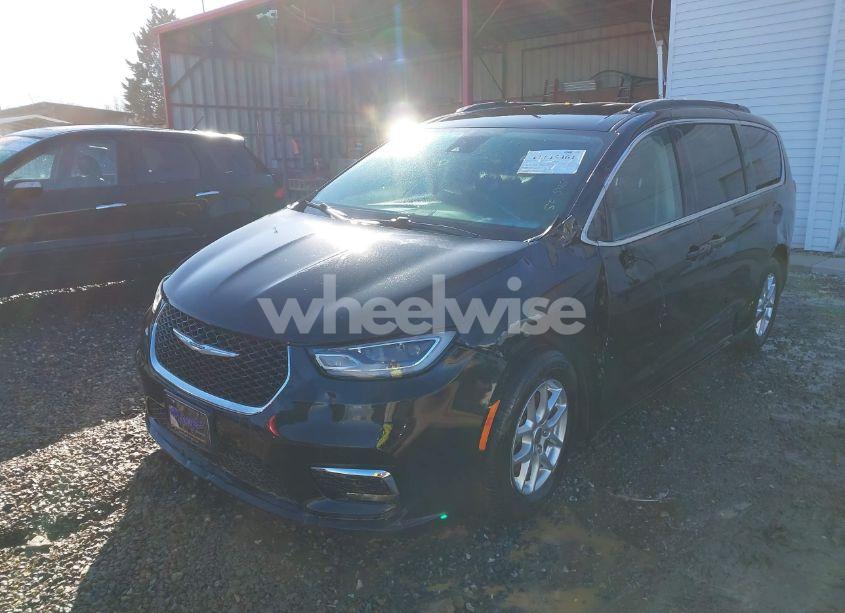 Photo 6 of 2022 Chrysler Pacifica TOURING L (VIN 2C4RC1BG0NR162464)