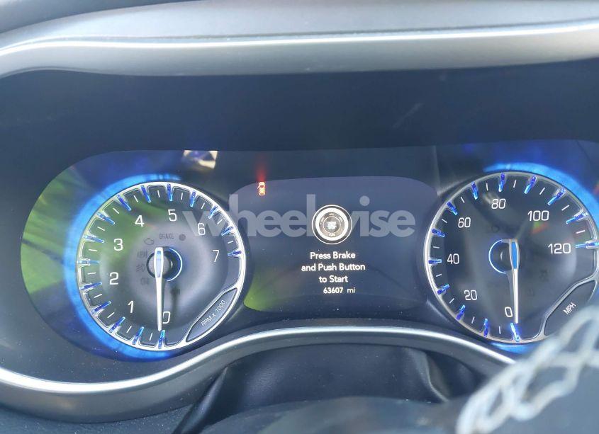 Photo 7 of 2022 Chrysler Pacifica TOURING L (VIN 2C4RC1BG0NR162464)