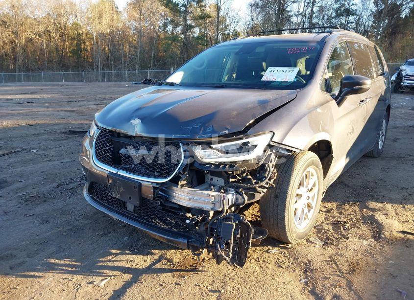 Photo 6 of 2022 Chrysler Pacifica TOURING L (VIN 2C4RC1BG0NR179362)