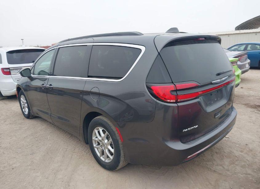 Photo 3 of 2022 Chrysler Pacifica TOURING L (VIN 2C4RC1BG0NR190829)
