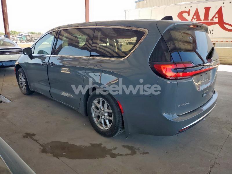 2023 CHRYSLER PACIFICA TOURING L (VIN 2C4RC1BG0PR529284) main photo