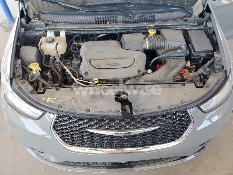 Photo 3 of 2023 CHRYSLER PACIFICA TOURING L (VIN 2C4RC1BG0PR529284)