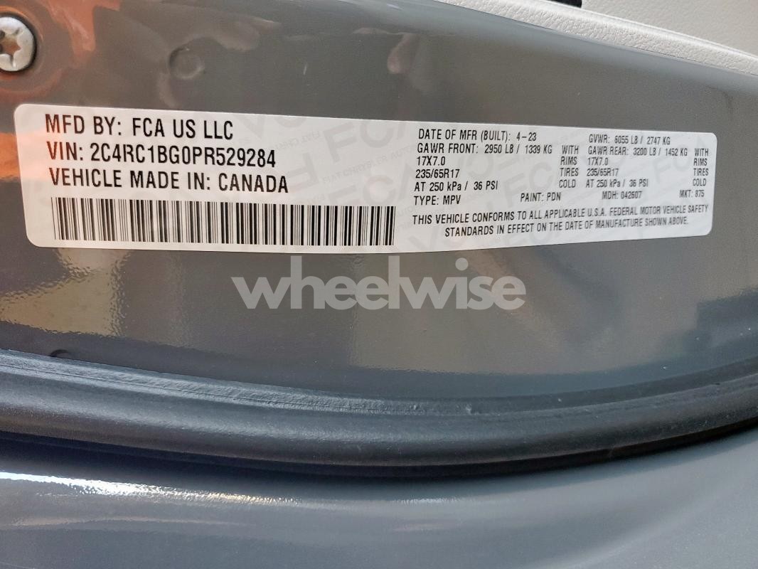 Photo 4 of 2023 CHRYSLER PACIFICA TOURING L (VIN 2C4RC1BG0PR529284)