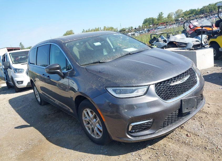 2023 Chrysler Pacifica TOURING L (VIN 2C4RC1BG0PR531259) main photo