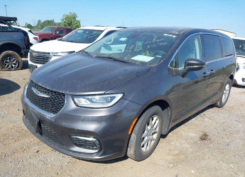 Photo 2 of 2023 Chrysler Pacifica TOURING L (VIN 2C4RC1BG0PR531259)