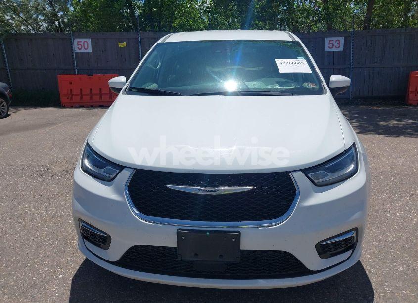 Photo 12 of 2023 Chrysler Pacifica TOURING L (VIN 2C4RC1BG0PR536493)