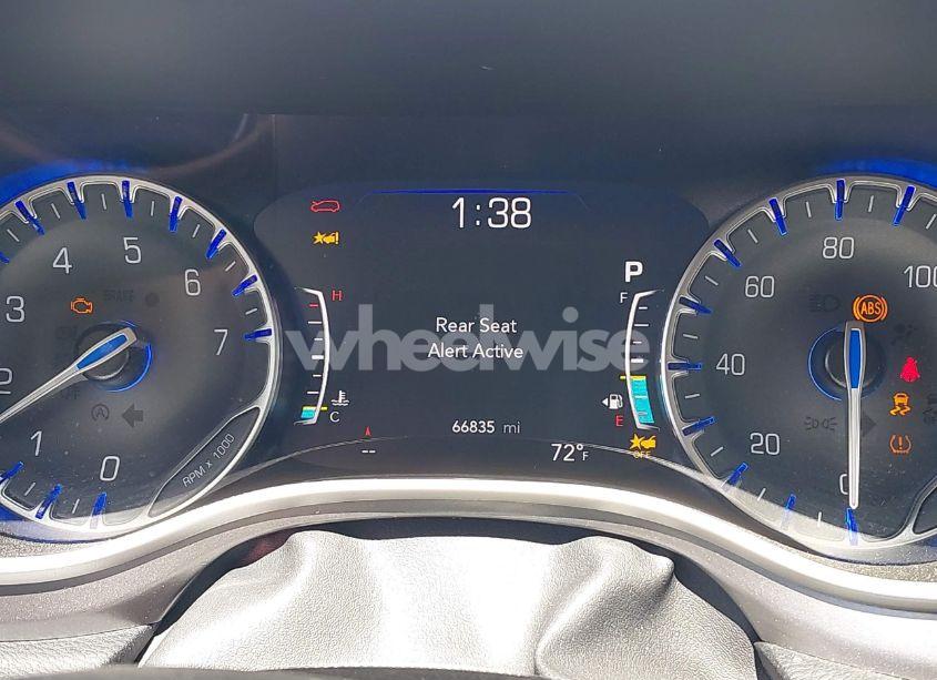 Photo 15 of 2023 Chrysler Pacifica TOURING L (VIN 2C4RC1BG0PR536493)