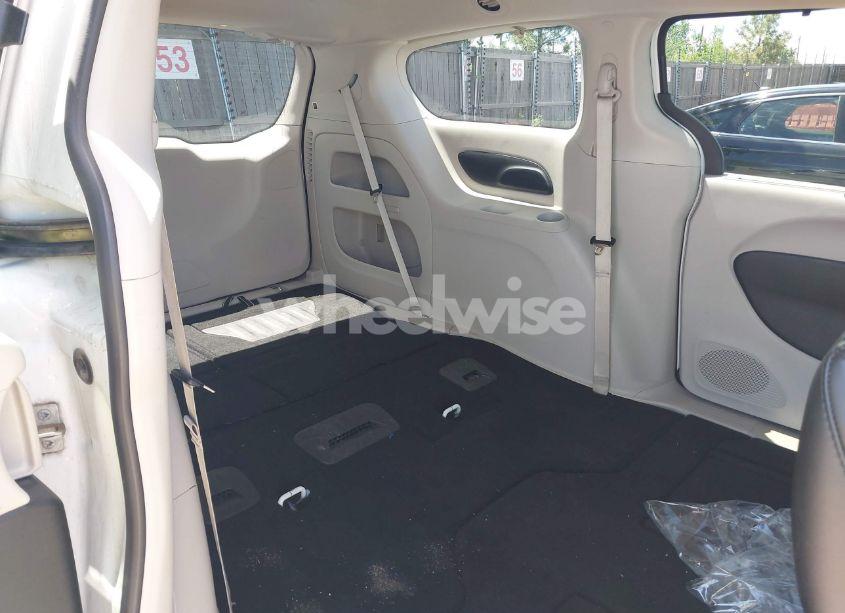 Photo 8 of 2023 Chrysler Pacifica TOURING L (VIN 2C4RC1BG0PR536493)