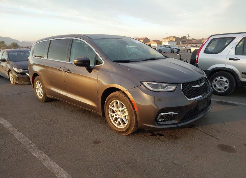 2023 Chrysler Pacifica TOURING L (VIN 2C4RC1BG0PR594555) main photo