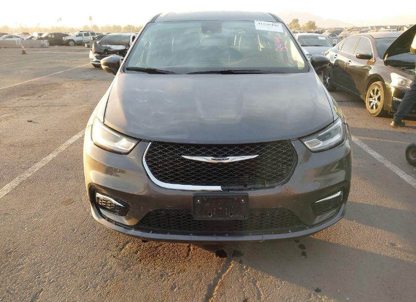 Photo 6 of 2023 Chrysler Pacifica TOURING L (VIN 2C4RC1BG0PR594555)