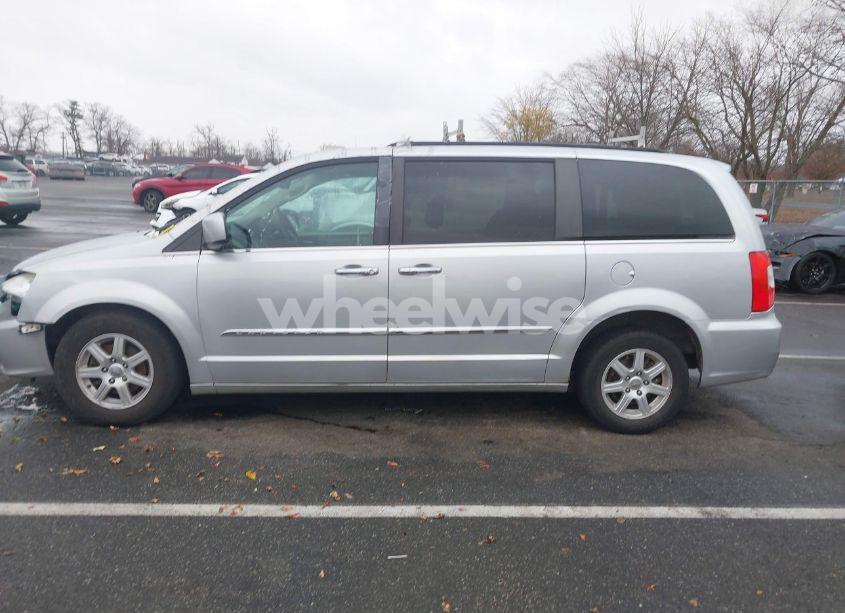 Photo 15 of 2012 Chrysler Town & COUNTRY TOURING (VIN 2C4RC1BG1CR119121)