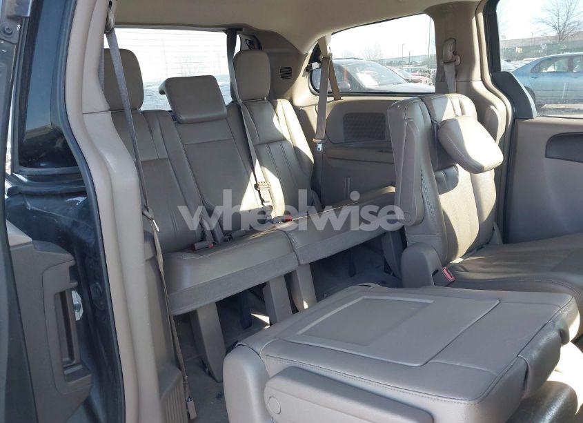 Photo 8 of 2012 Chrysler Town & COUNTRY TOURING (VIN 2C4RC1BG1CR185913)