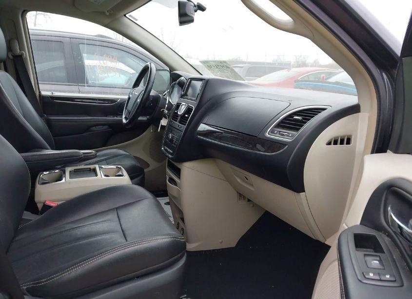 Photo 5 of 2012 Chrysler Town & COUNTRY TOURING (VIN 2C4RC1BG1CR186673)