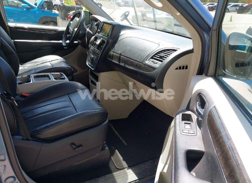 Photo 5 of 2012 Chrysler Town & COUNTRY TOURING (VIN 2C4RC1BG1CR188505)