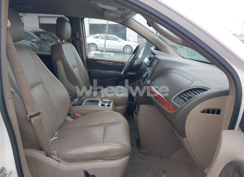 Photo 5 of 2012 Chrysler Town & COUNTRY TOURING (VIN 2C4RC1BG1CR209255)