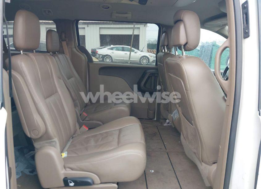 Photo 8 of 2012 Chrysler Town & COUNTRY TOURING (VIN 2C4RC1BG1CR209255)