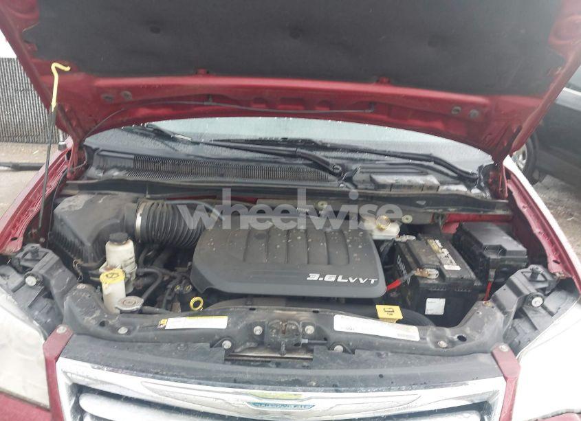 Photo 10 of 2012 Chrysler Town & COUNTRY TOURING (VIN 2C4RC1BG1CR252610)