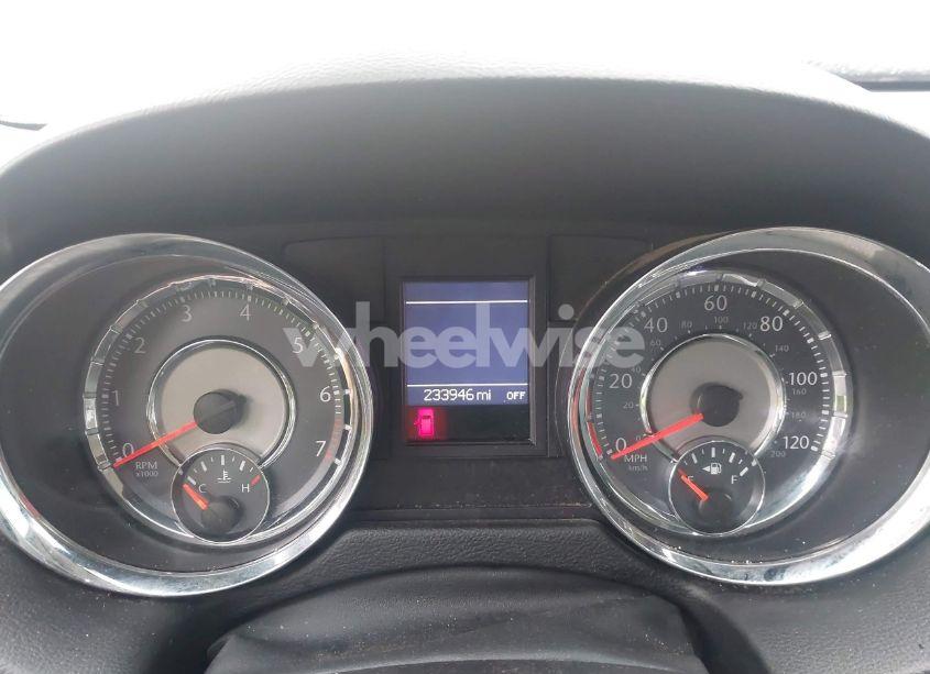 Photo 7 of 2012 Chrysler Town & COUNTRY TOURING (VIN 2C4RC1BG1CR252610)