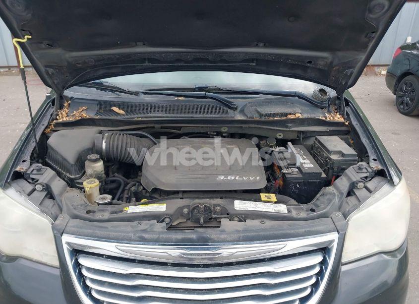Photo 10 of 2012 Chrysler Town & COUNTRY TOURING (VIN 2C4RC1BG1CR312532)