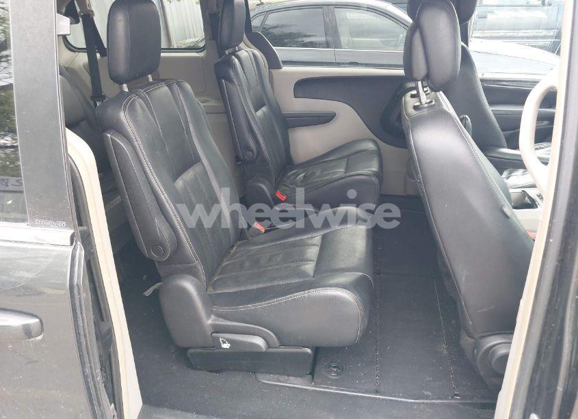 Photo 8 of 2012 Chrysler Town & COUNTRY TOURING (VIN 2C4RC1BG1CR312532)