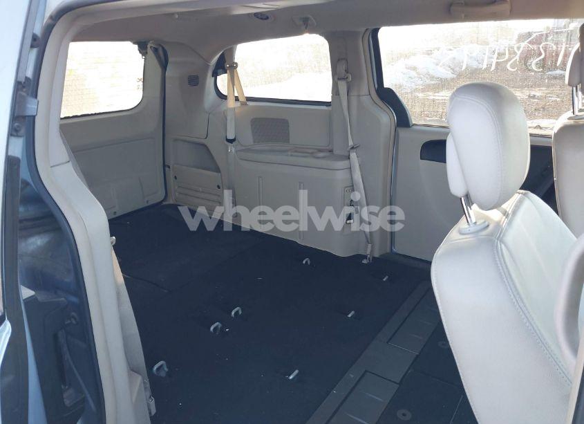 Photo 8 of 2013 Chrysler Town & COUNTRY TOURING (VIN 2C4RC1BG1DR555288)