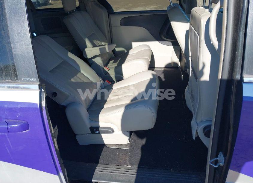 Photo 8 of 2013 Chrysler Town & COUNTRY TOURING (VIN 2C4RC1BG1DR559017)