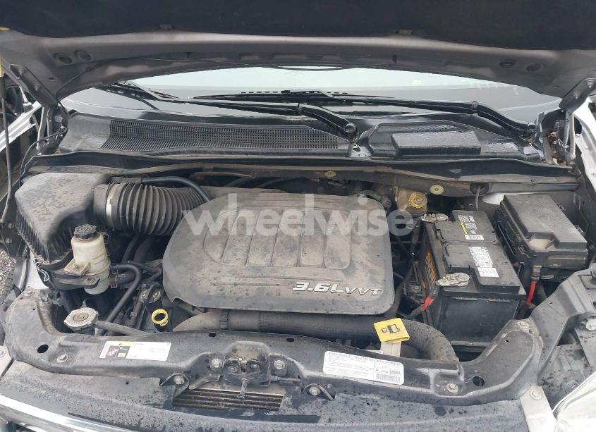 Photo 10 of 2013 Chrysler Town & COUNTRY TOURING (VIN 2C4RC1BG1DR576979)