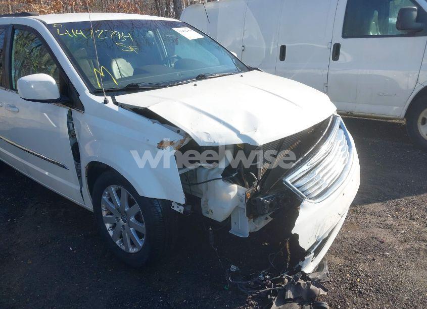 Photo 6 of 2013 Chrysler Town & COUNTRY TOURING (VIN 2C4RC1BG1DR621435)