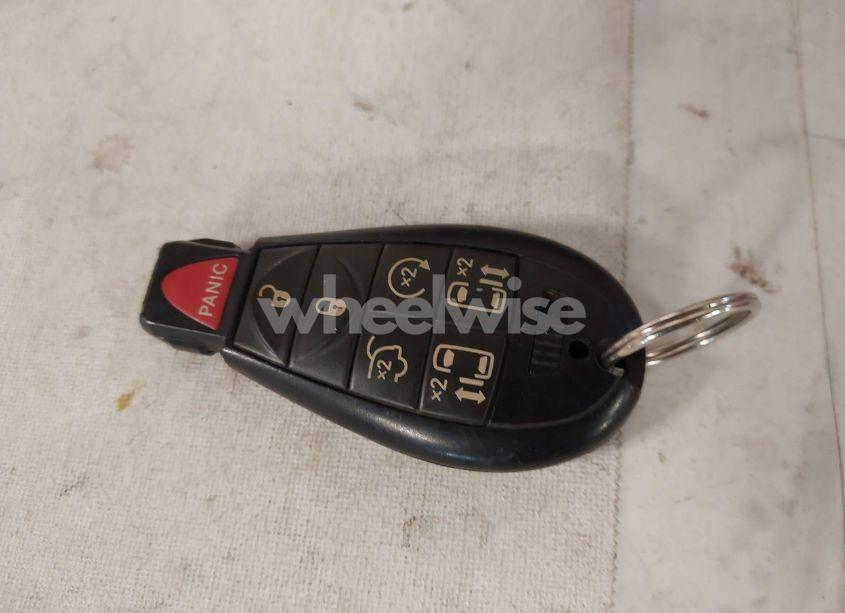 Photo 11 of 2013 Chrysler Town & COUNTRY TOURING (VIN 2C4RC1BG1DR646691)