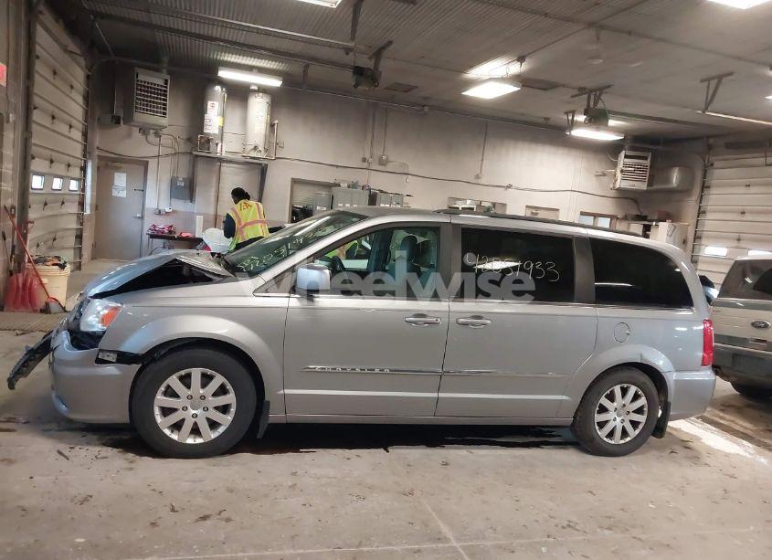 Photo 14 of 2013 Chrysler Town & COUNTRY TOURING (VIN 2C4RC1BG1DR646691)