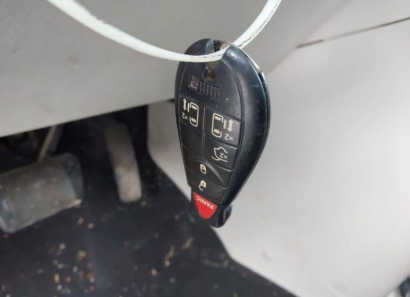 Photo 11 of 2013 Chrysler Town & COUNTRY TOURING (VIN 2C4RC1BG1DR707151)