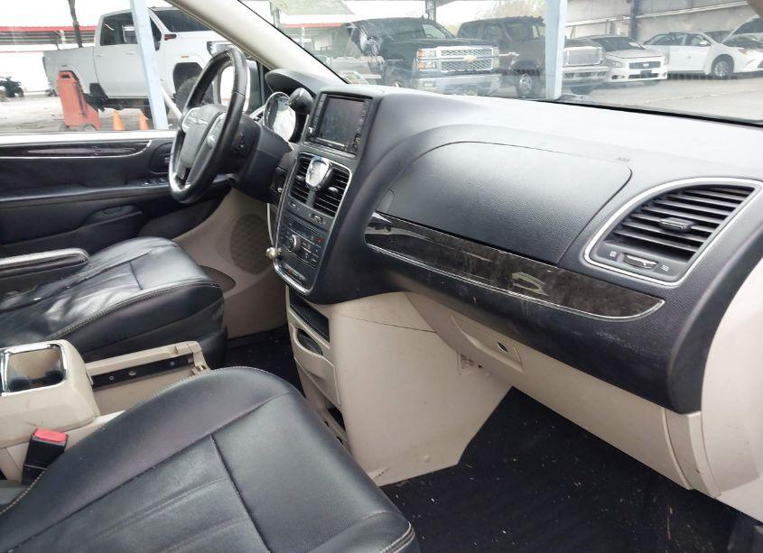 Photo 5 of 2013 Chrysler Town & COUNTRY TOURING (VIN 2C4RC1BG1DR707151)
