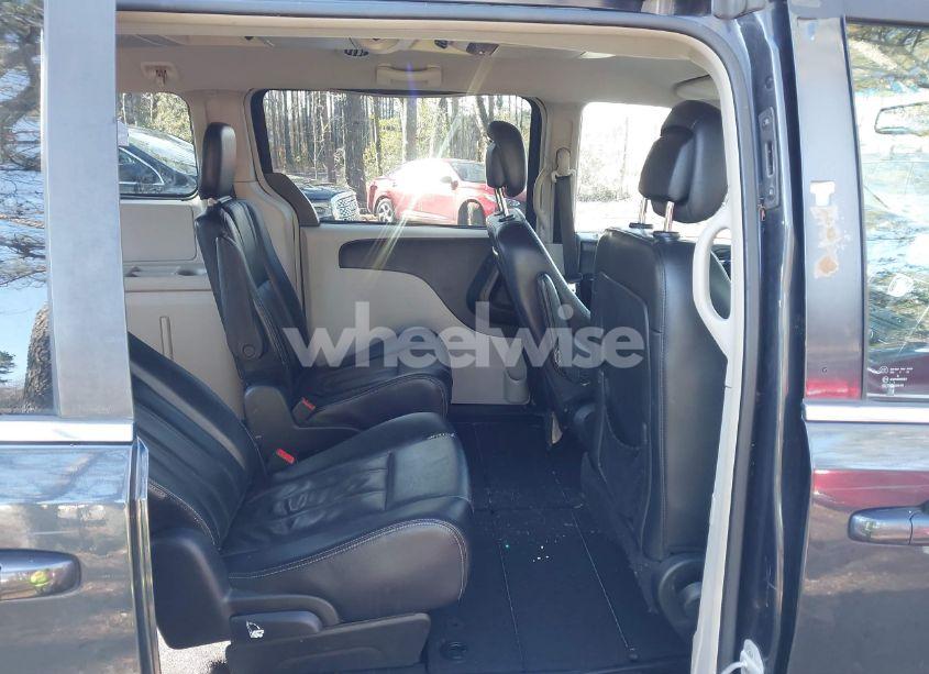 Photo 8 of 2013 Chrysler Town & COUNTRY TOURING (VIN 2C4RC1BG1DR720868)