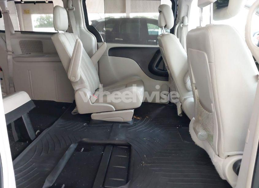 Photo 8 of 2013 Chrysler Town & COUNTRY TOURING (VIN 2C4RC1BG1DR810277)