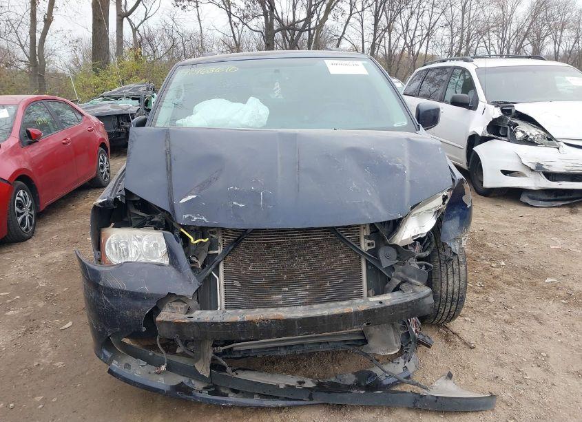 Photo 13 of 2014 Chrysler Town & COUNTRY TOURING (VIN 2C4RC1BG1ER132275)