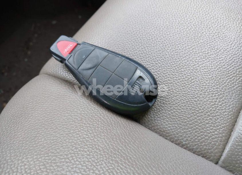 Photo 11 of 2014 Chrysler Town & COUNTRY TOURING (VIN 2C4RC1BG1ER157158)