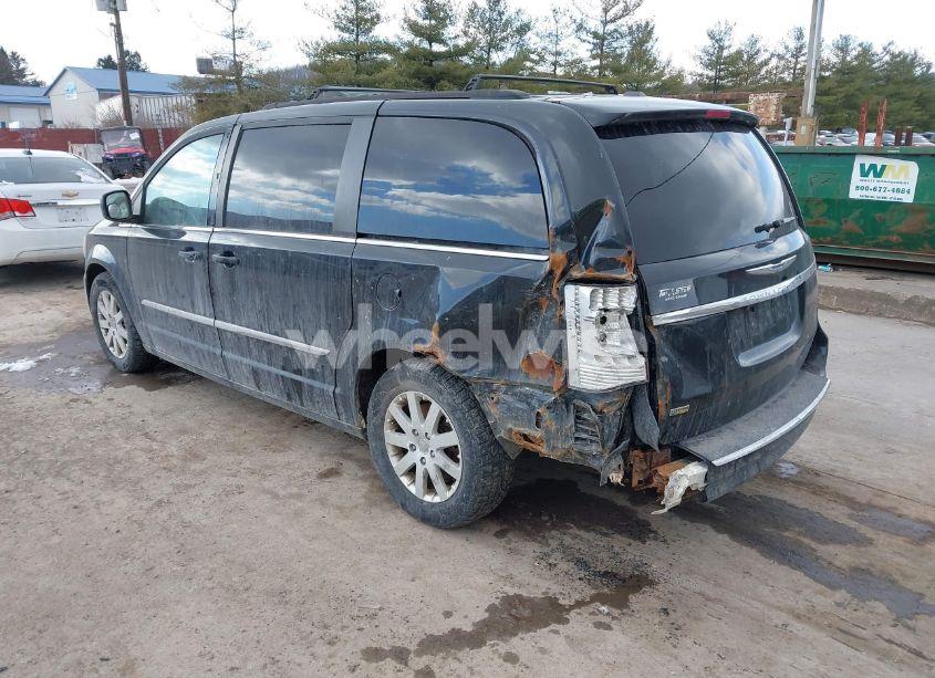 Photo 3 of 2014 Chrysler Town & COUNTRY TOURING (VIN 2C4RC1BG1ER157158)